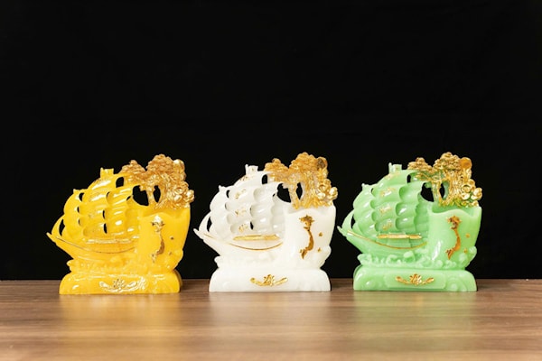 Thuận Buồm Ống Bút